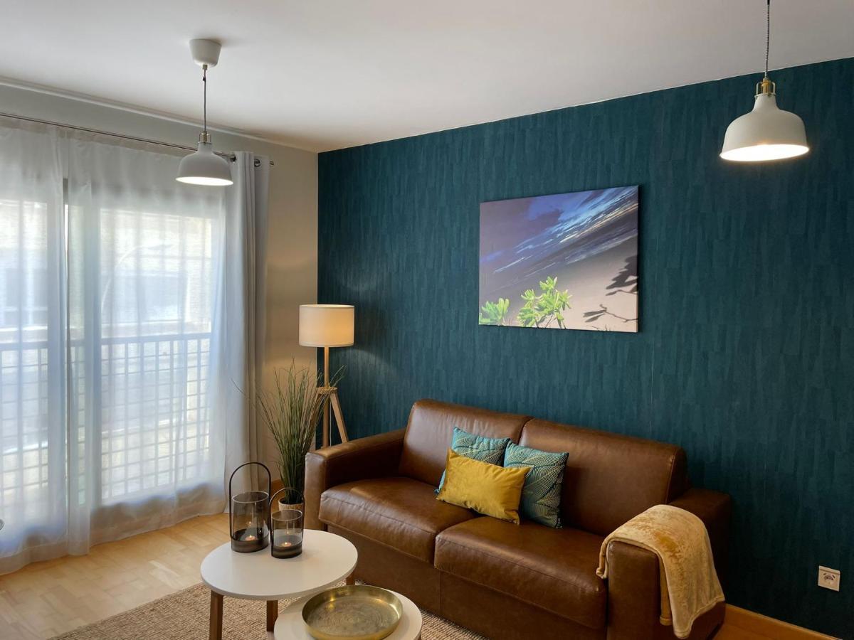 A Space That Feels Like With Private Parking Appartamento Málaga